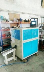 The cake box machine. The six angle square cup cup machine, machine, rectangular cup machine, four cups.